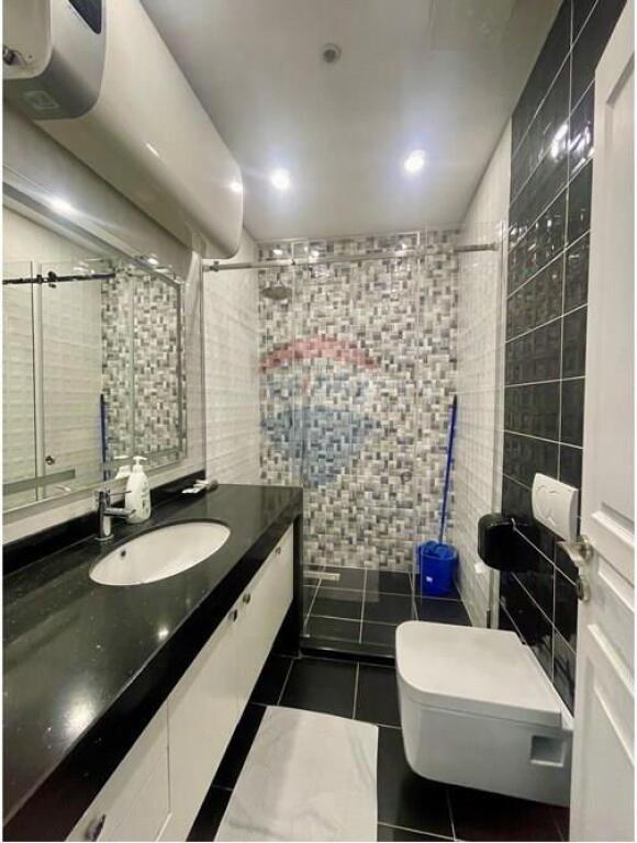 2+1 Apartment for rent in the Center at Kajo Karafili Street.