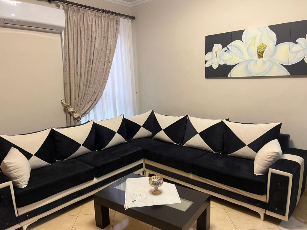 Jepet Apartament me qera