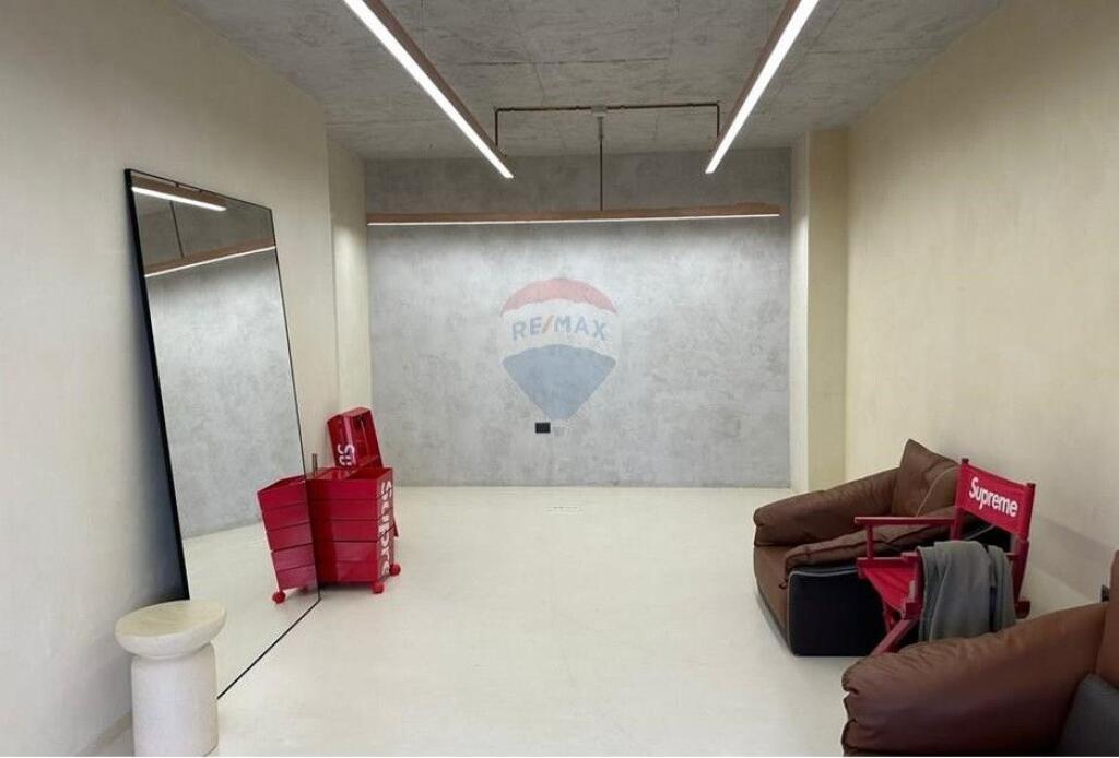 Dyqan - Për Shitje - Kika 2, Tiranë !!! (ID: 530261038-4734)