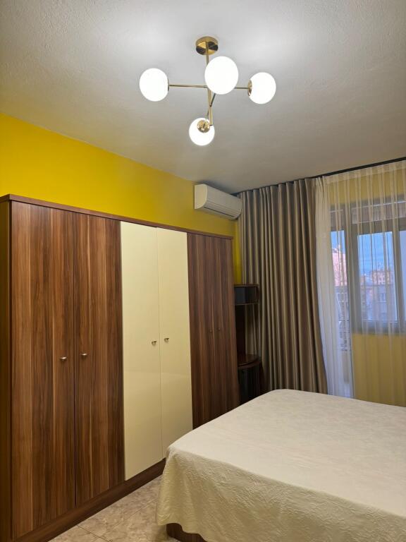 Apartment 1+1 for rent Ferit Xhajko Street  500€!