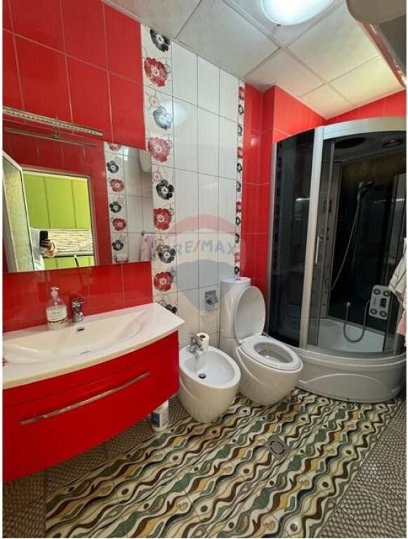 Apartment 2+1+2 for rent in Bllok.