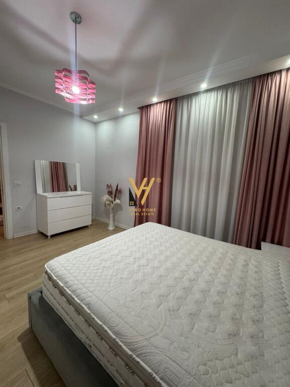 JEPET APARTAMENT 2+1+2 ME QIRA TE CASA ITALIA 70.000 LEKE