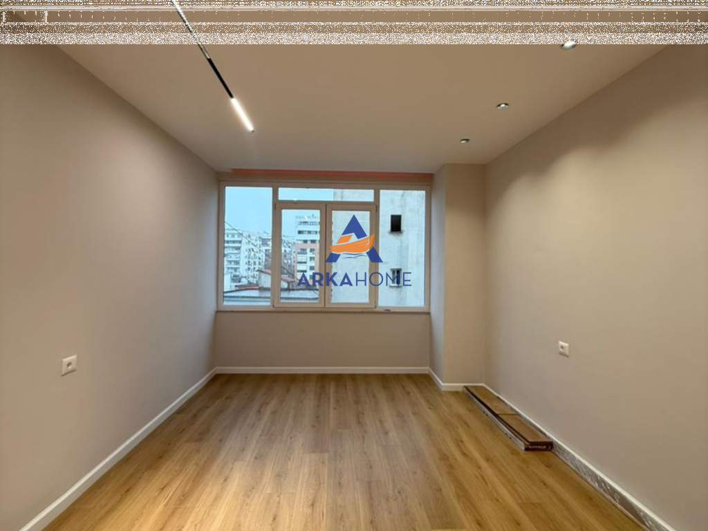 SHITEN DY APARTAMENTE SECILI 1+1+BALLKON "PERBALL VILES L,UNAZA E RE" 200.000 EURO