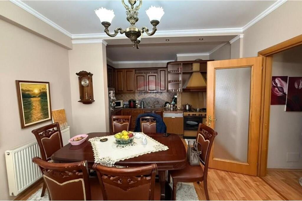 Apartament - Për Shitje - Kika 1, Tiranë