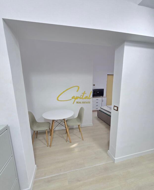 GARSONIERE ME QERA 34 M2 QENDER 50.000 LEKE