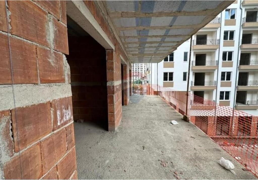 Apartament - Për Shitje - Ish Fusha e Aviacionit, Tiranë (ID: 530191031-717)