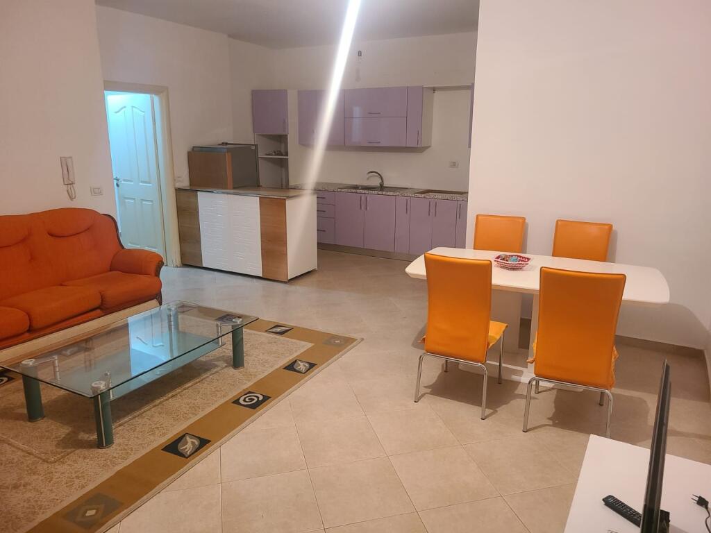 VENDESI APPARTAMENTO 2+1+2 YZBERISHT 160.000 EURO