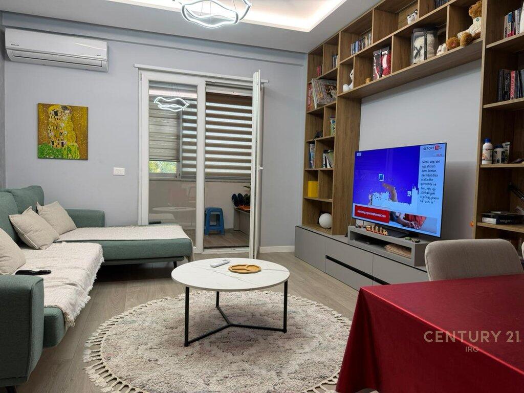 Apartament modern 2 + 1 ne Ali Demi 225,000 €