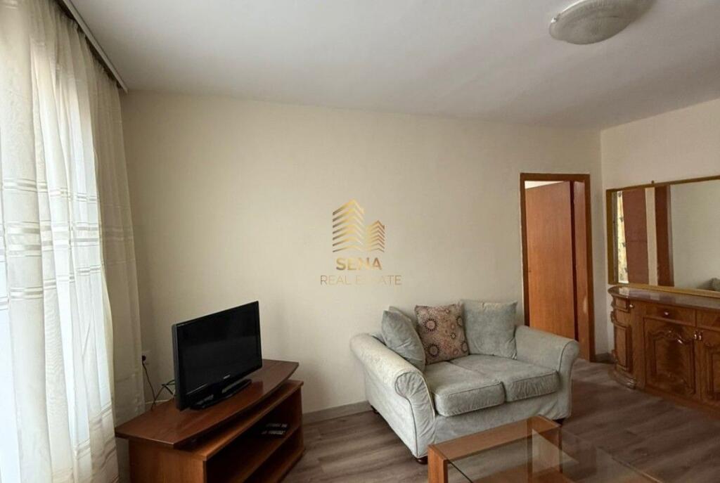 Qira, Apartament 1+1+ Kuzhine e Vecuar, Mine Peze ,500 Euro