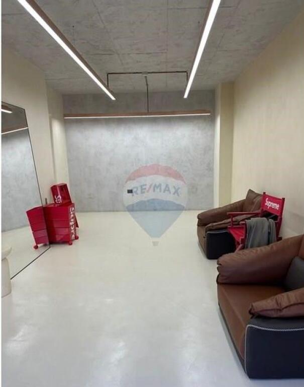 Dyqan - Për Shitje - Kika 2, Tiranë !!! (ID: 530261038-4734)