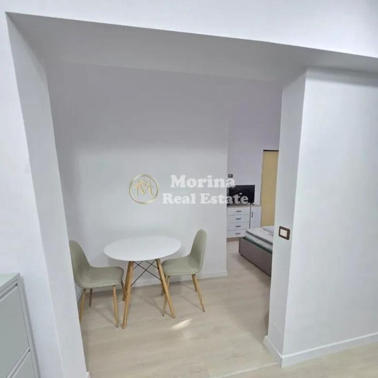 Rent, Studio, Center, 550 Euro/Month.