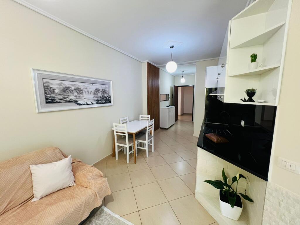 Apartament 1+1 me qira Vlore 400€