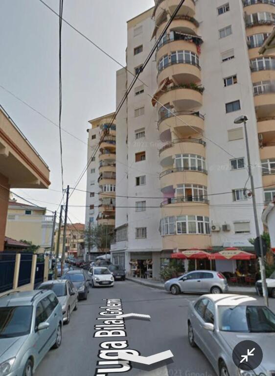 Apartament  2+1 -NE SHITJE KOMUNA