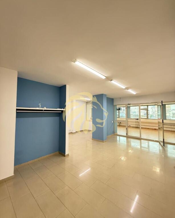 🏢 AMBIENT 310 M² PËR BIZNES NË ZEMËR TË TIRANËS – HAPËSIRA IDEALE PËR SUKSESIN TUAJ! ✨ SUPER MUNDËSI PËR BIZNES!