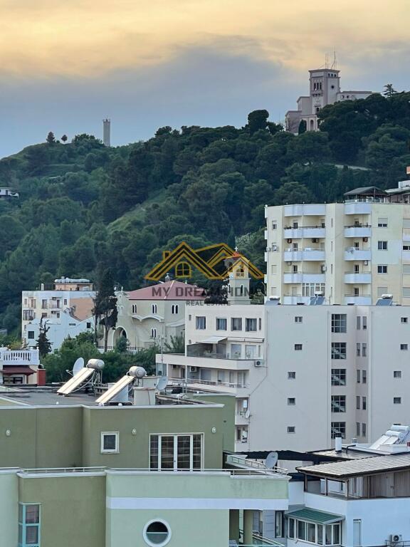 JEPET ME QIRA APARTAMENT 2+1+2 ME PAMJE NGA QYTETI DHE DETI NE VOLLGA!