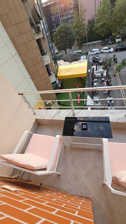 🏢 Jepet me qira Apartament 1+1  Kompleksi Usluga