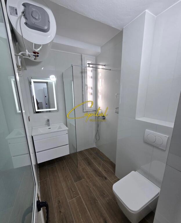 GARSONIERE ME QERA 34 M2 QENDER 50.000 LEKE