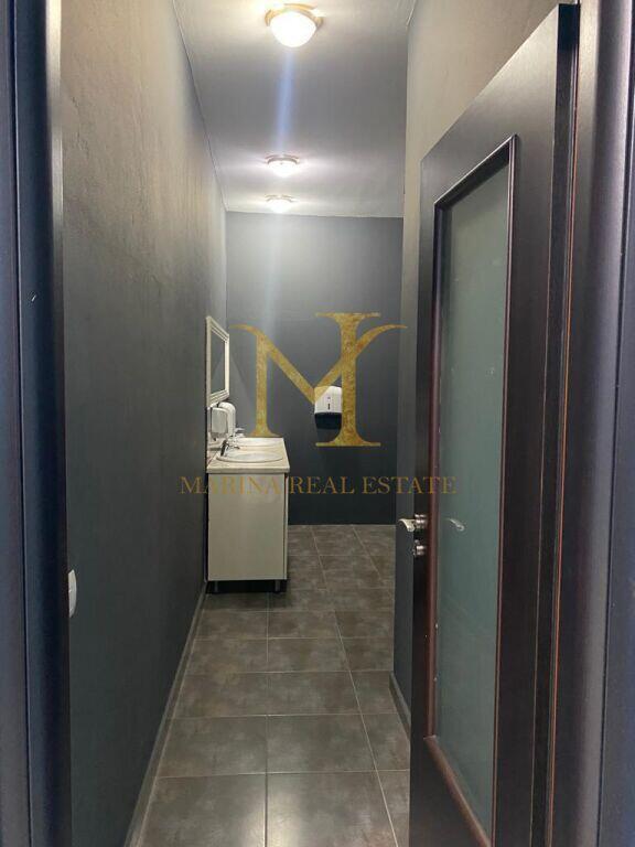 JEPET AMBIENT BIZNESI NE QENDER TE DURRESIT