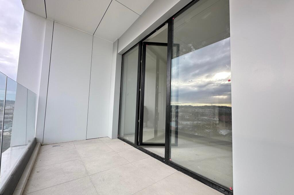 Shitet apartament 2+1+2, Ish-Dogana!