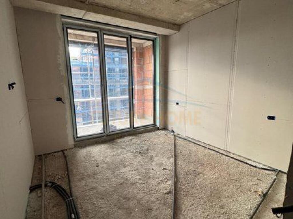 Shitet, Apartament 2+1+2+Depo,Kompleksi "Golden Gate", Pranë Maternitetit të Ri