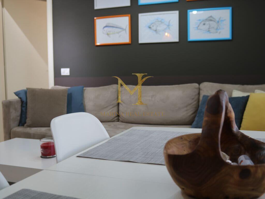 FOR SALE 2+1 APARTMENT WITH YARD LURA 3 BAY OF LALZ +YARD