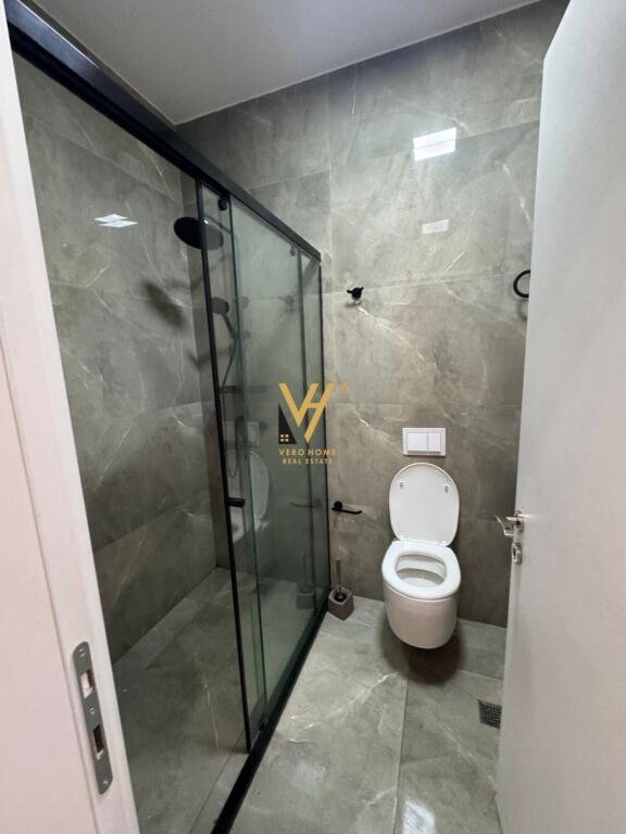 JEPET APARTAMENT 2+1+2 ME QIRA TE CASA ITALIA 70.000 LEKE