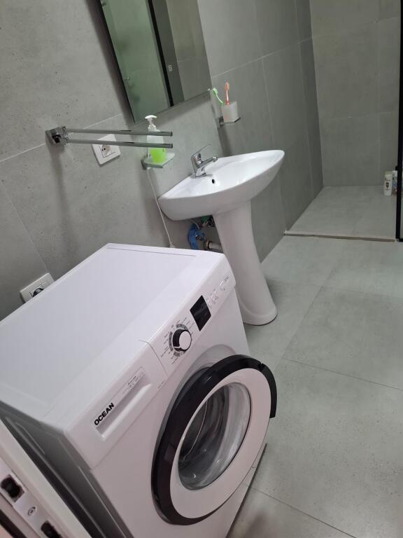 2+1,furnished,Durres street,near Coloseu hotel,700 euro