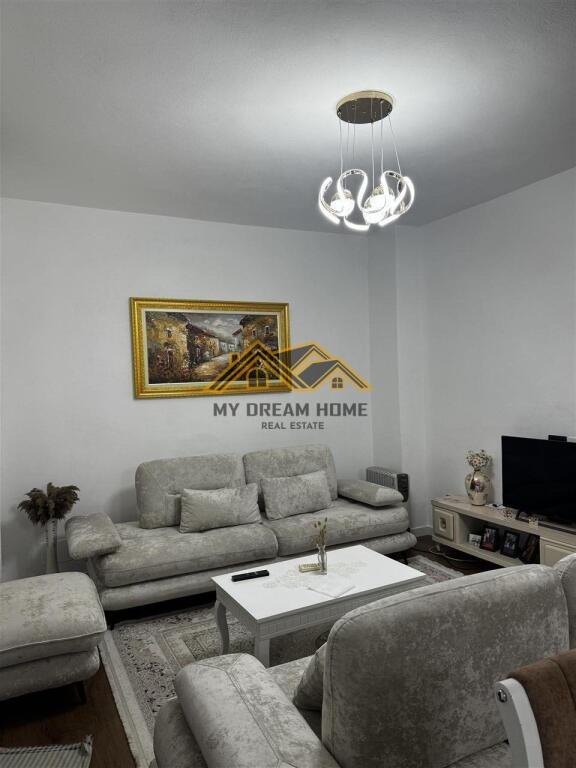 Shtepi Private per Shitje Afer Spitalit Durres