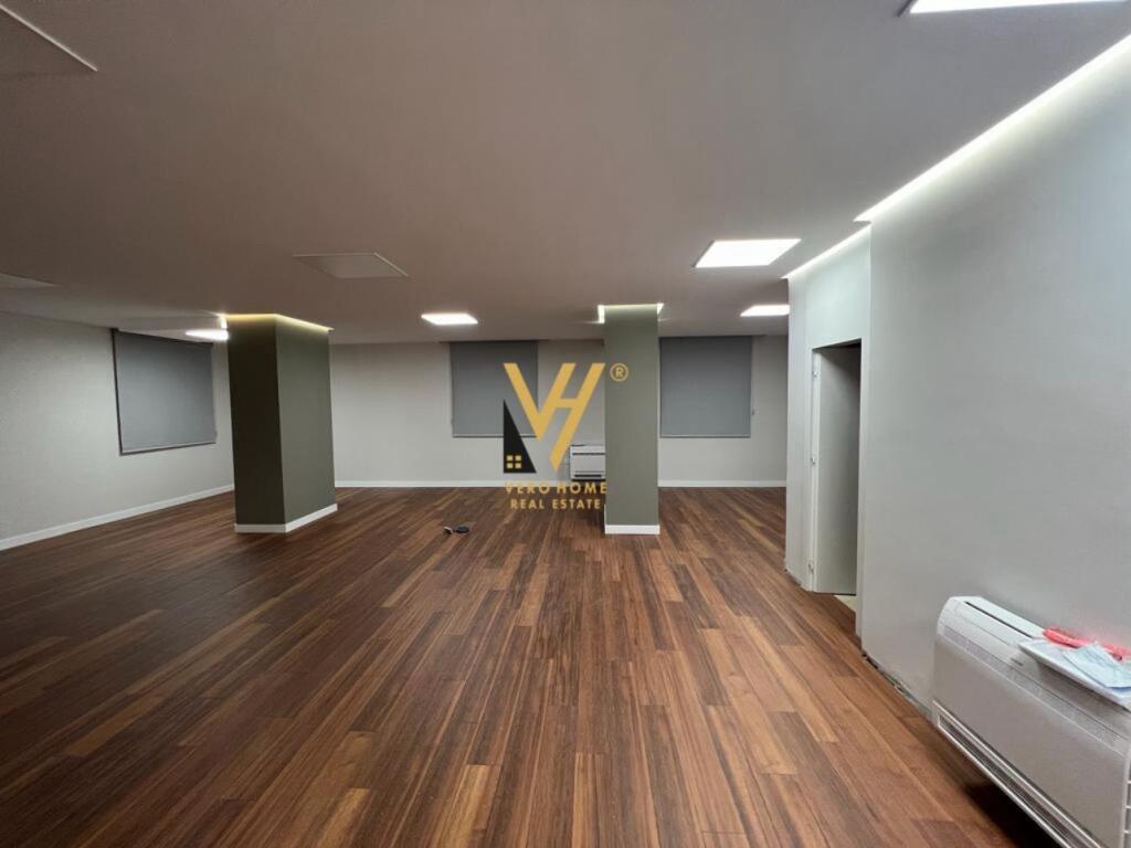 SHITET AMBIENT KOMERCIAL 140 M2 TE SHALLVARET 430.000 EURO