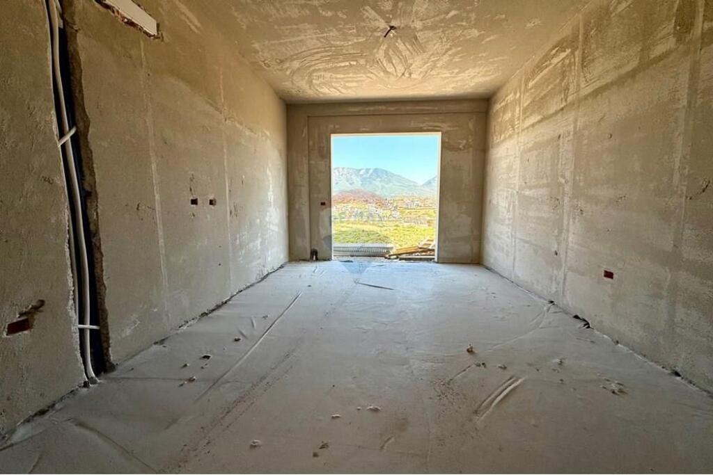 Apartament - Për Shitje - Mjull Bathore, Tiranë(ID: 530181070-327)