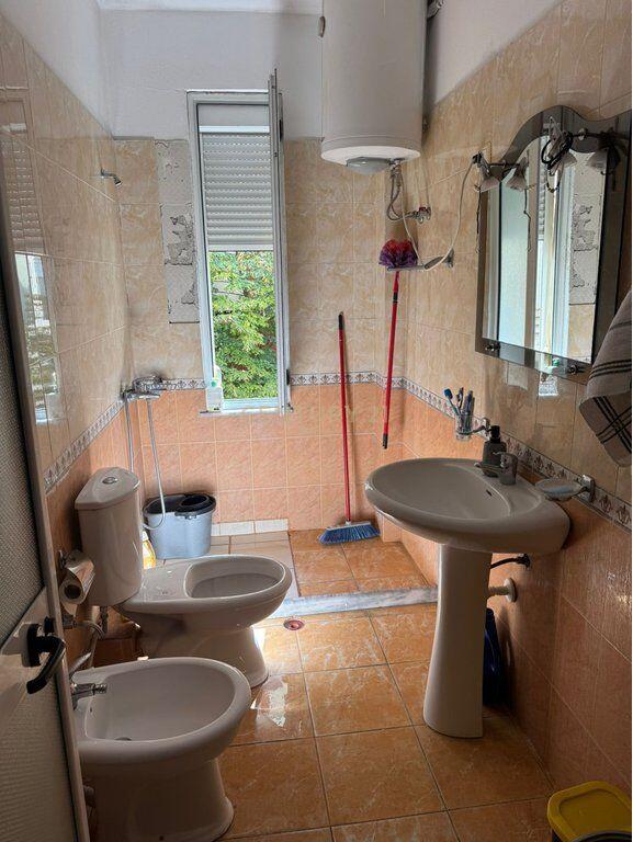 Apartament 2+1, Kodra e diellit