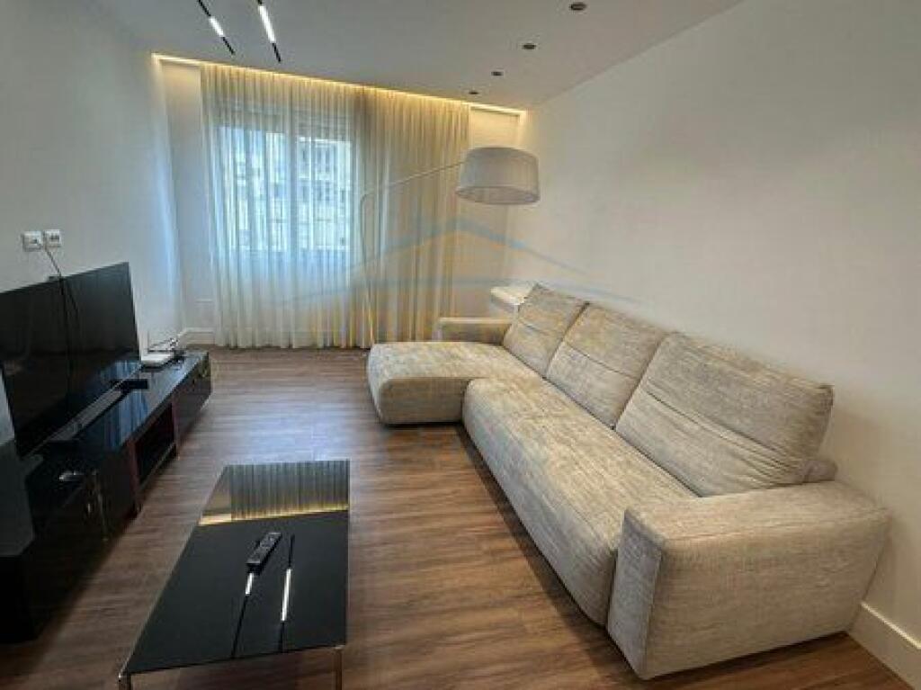 Shitet, Apartament 2+1, Kompleksi Grand Gallery, Tirane