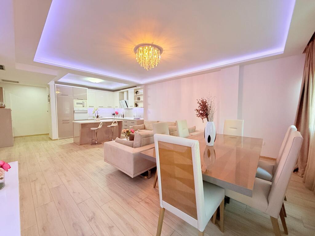 Apartment for rent in Bllok .