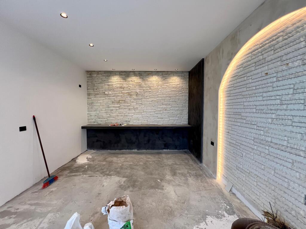 Penthouse Per Shitje Tek Marina Bay Vlore