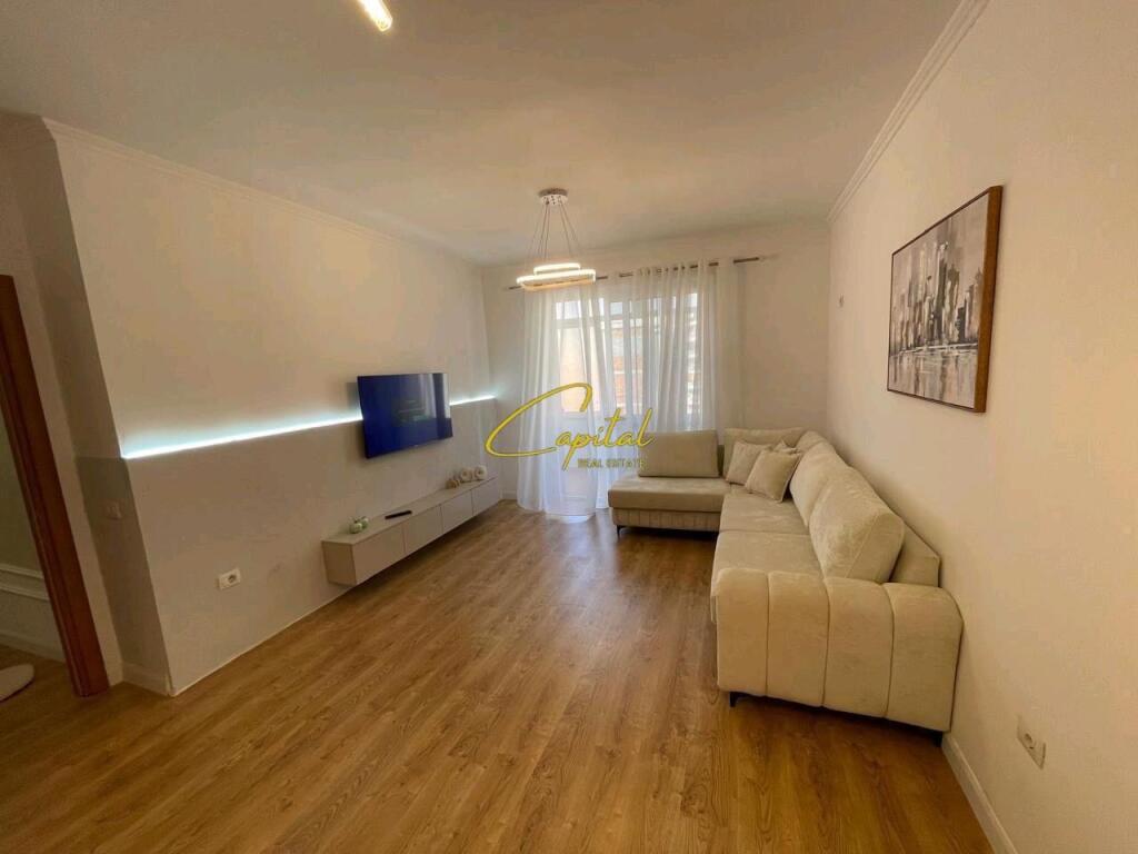APARTAMENT ME QERA 1+1 ASTIR 45.000 LEKE