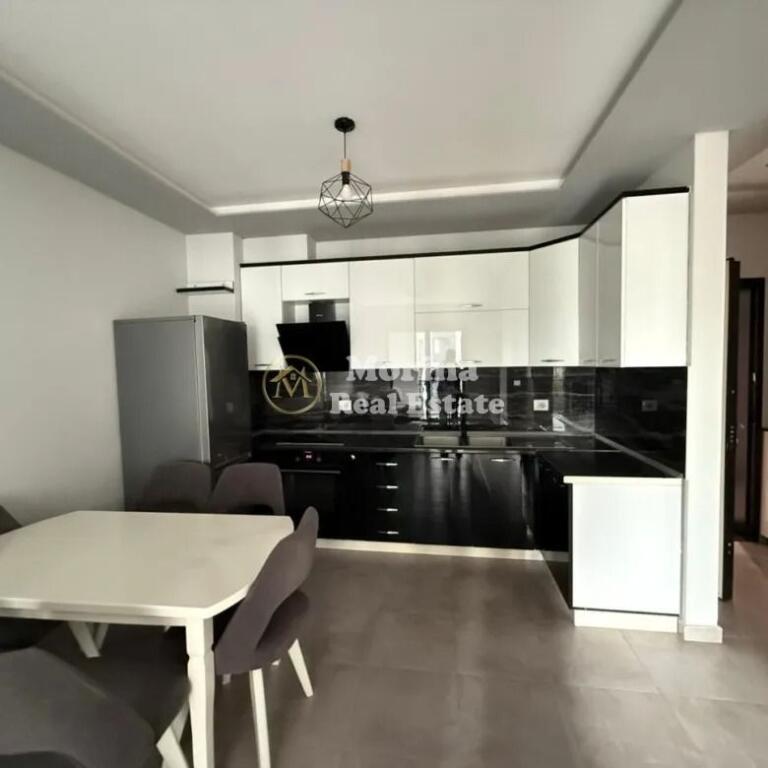 Rent, Apartment 1+1, Kavaja Street,  450 euro/month