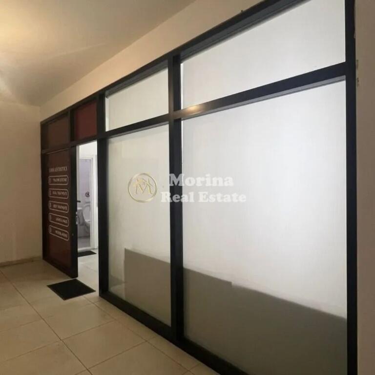 Qera, Ambjent Biznesi, Ish Parku i Autobusave, 500 Euro/Muaj