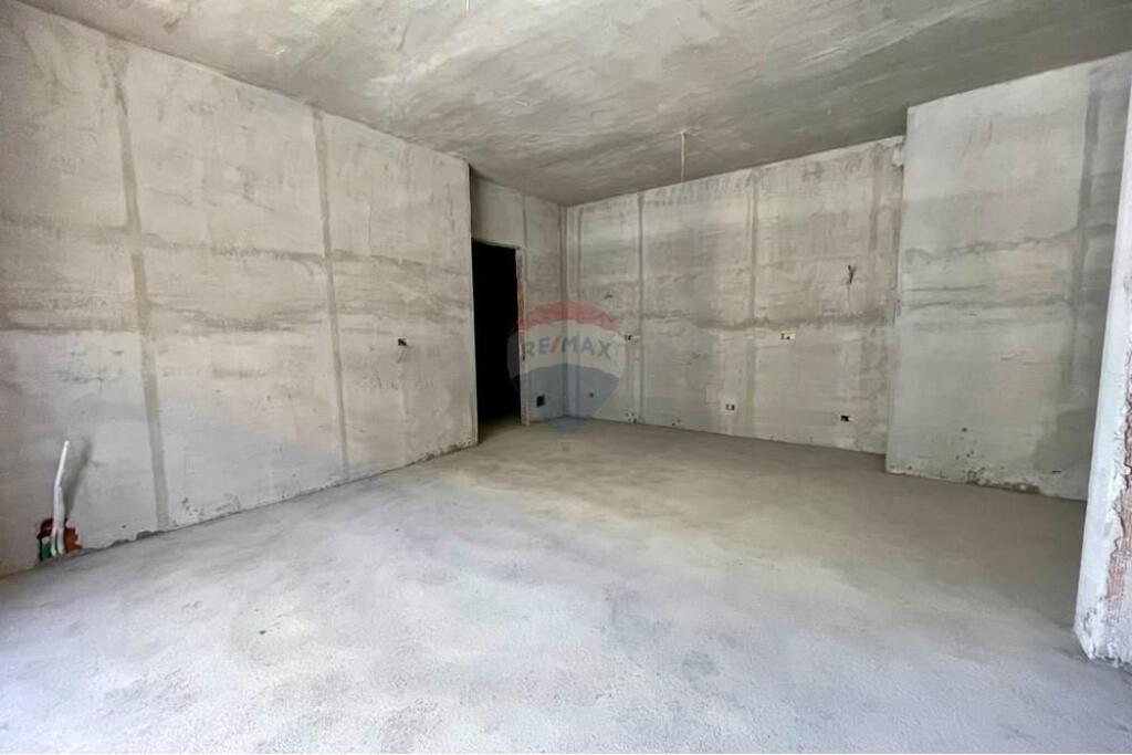 Apartament - Për Shitje - Bulevardi i Ri, Tiranë (ID: 530181053-651)