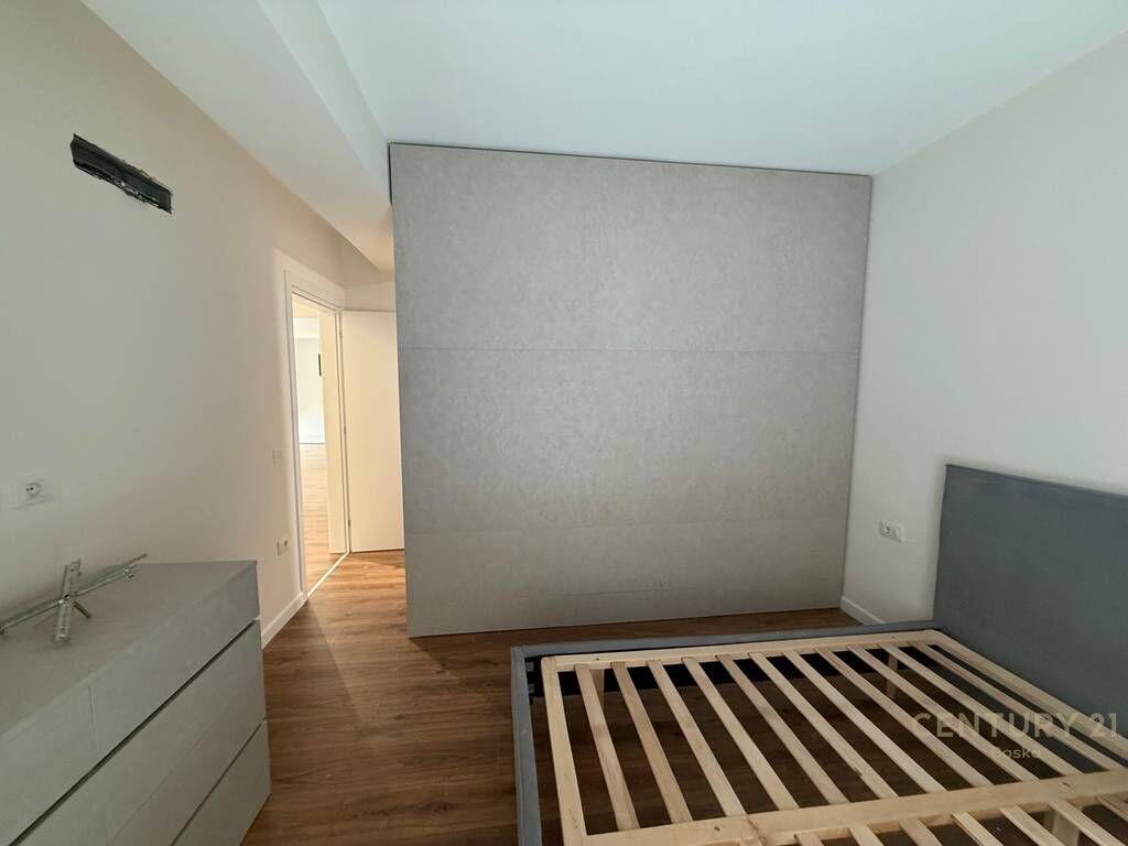 SHITET APARTAMENT 3+1 ME SUPER VERANDE TE KODRA E DIELLIT 2