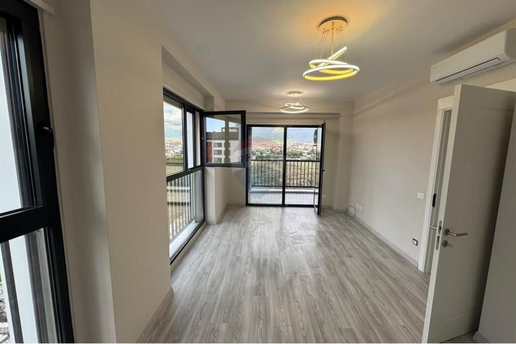 Apartment - For Rent - New Boulevard, Tirana