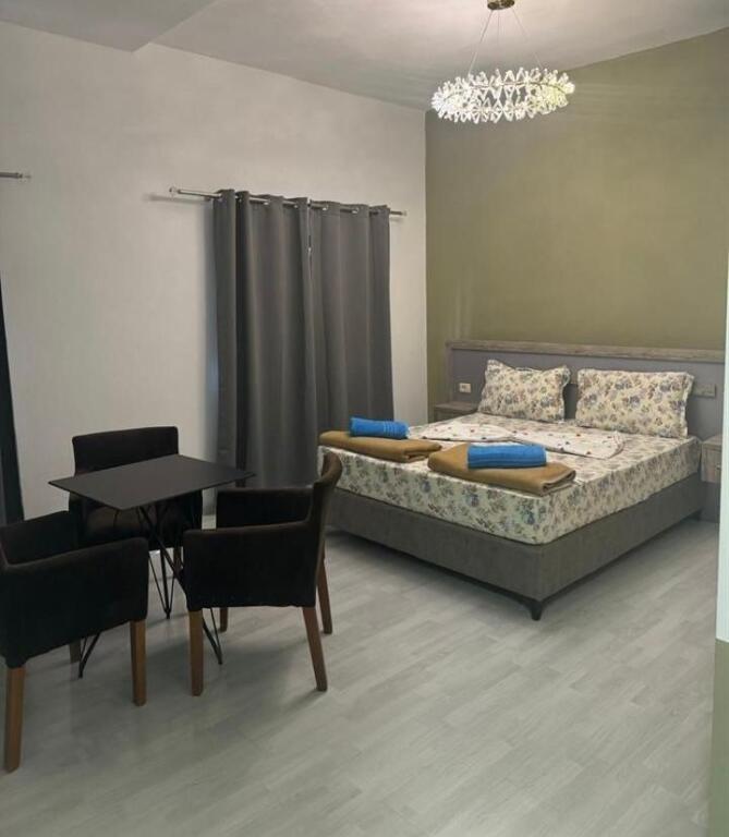 Jepet me qera Garsoniere