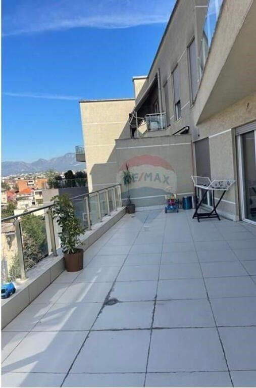 Apartament - Për Shitje - Laprakë, Tiranë(ID: 530561003-9)