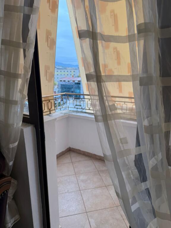 Appartamento 1+1 in affitto in via Elbasan