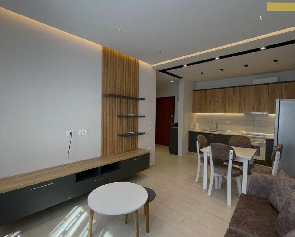 Shitet, Apartament 1+1 – Misto Mame, pranë Helios Catering