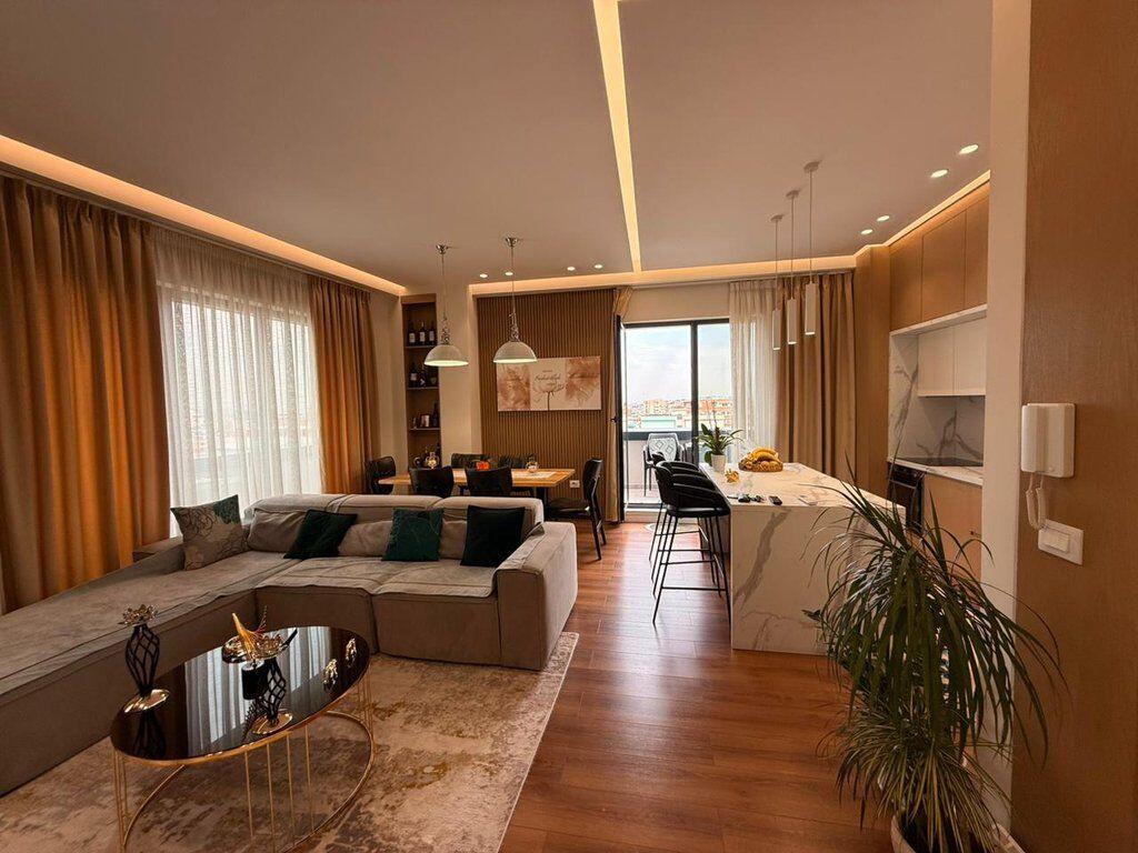 SHITET APARTAMENT 2+1 – SHKOLLA E KUQE