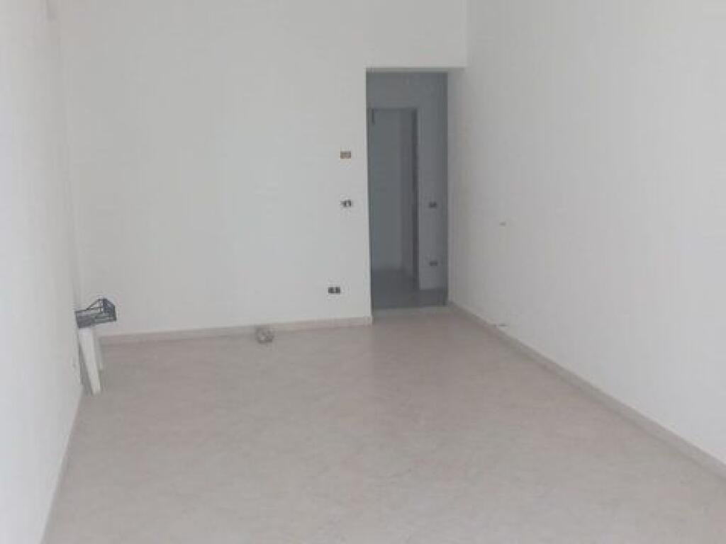 Dyqan Duplex Me Qera tek Jordan Misja (ID BD21762) Tirane