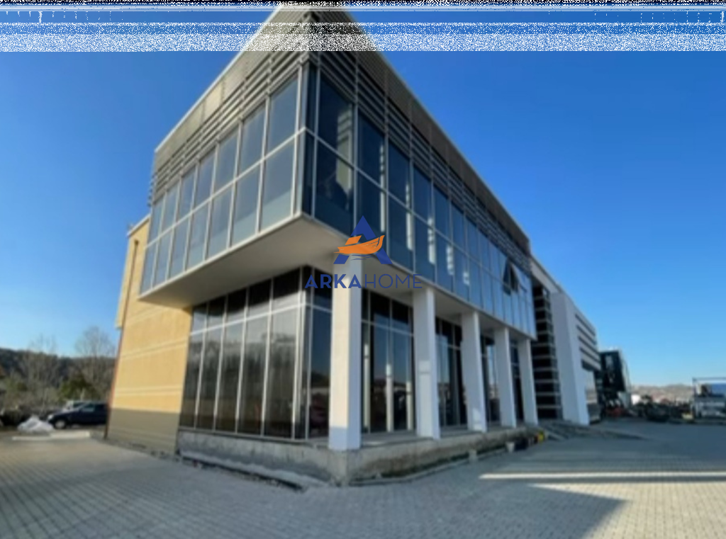 VENDESI IN VENDITA 1800M2 "AUTOSTRADA TR-DRR" 2.500.000 EURO