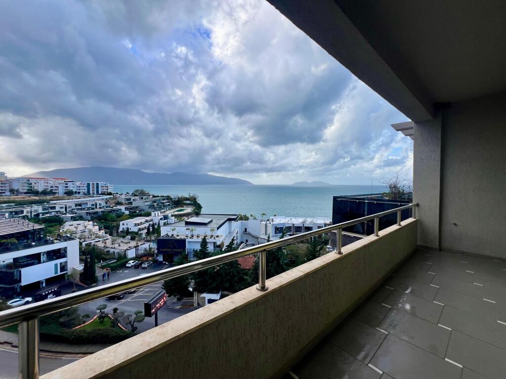 Penthouse Per Shitje Tek Marina Bay Vlore