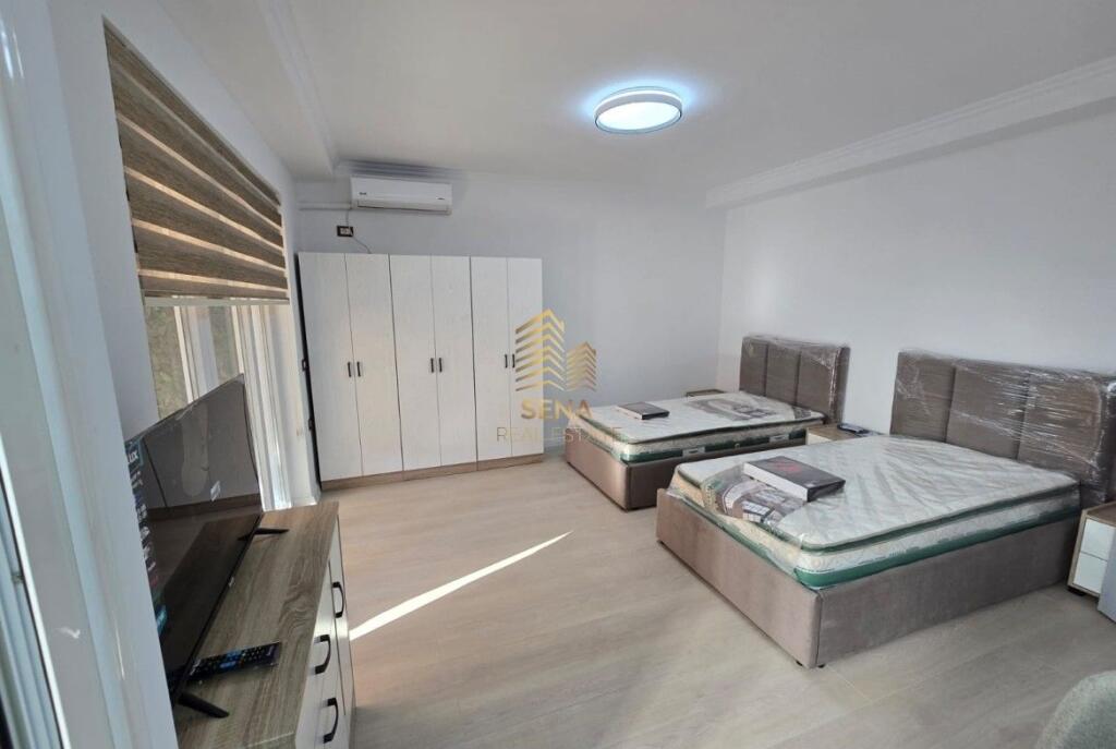 Affitto, Monolocale + Balcone, Centro, 55.000 ALL/mese
