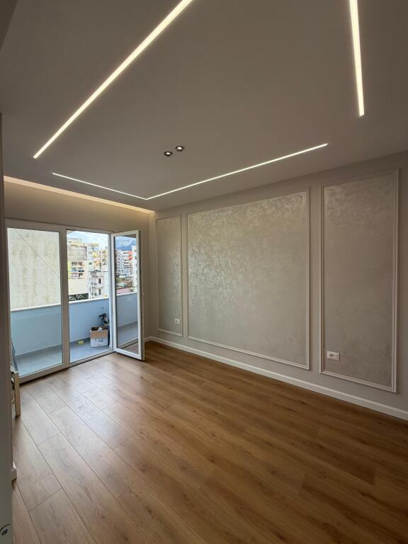 Shitet: Apartament 1+1 Astir